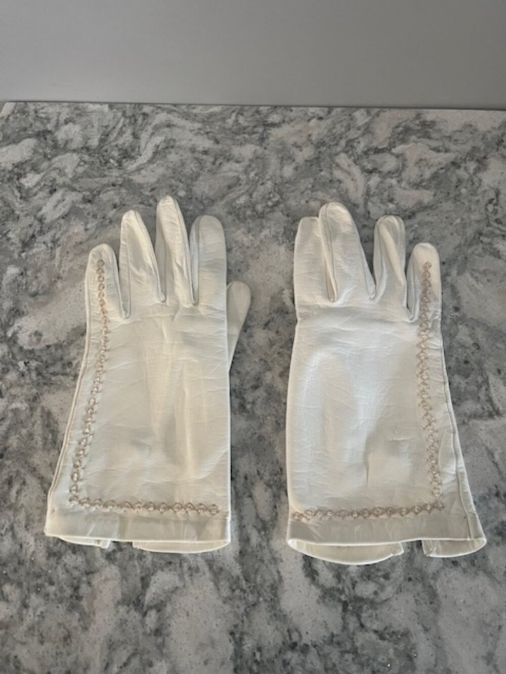 VTG White Kid Leather Gloves Unlined Wedding Seed Pearls & Emboidery Bridal